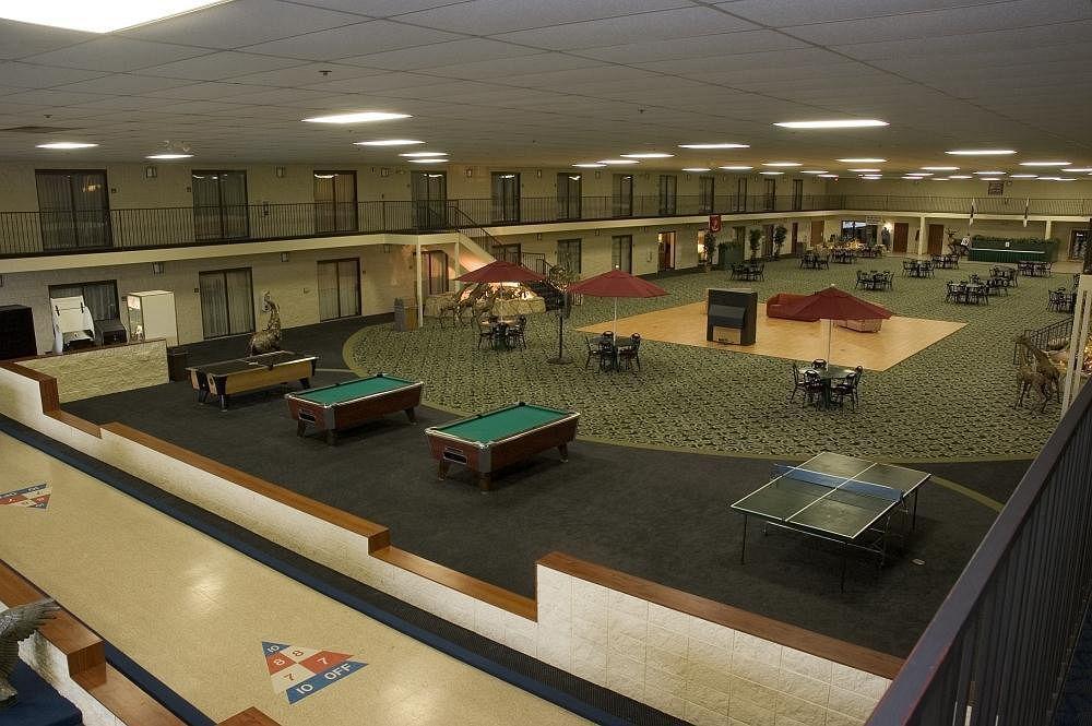 Red Roof Inn & Conference Center Wichita Airport Interior photo
